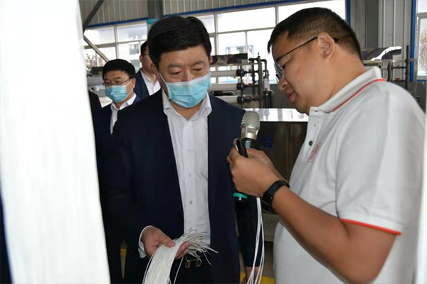 遼寧省葫蘆島市市長楊軍生蒞臨北票市一諾環(huán)保產(chǎn)業(yè)集團考察并指導(dǎo)工作 遼寧省葫蘆島市市長楊軍生蒞臨北票市一諾環(huán)保產(chǎn)業(yè)集團考察并指導(dǎo)工作